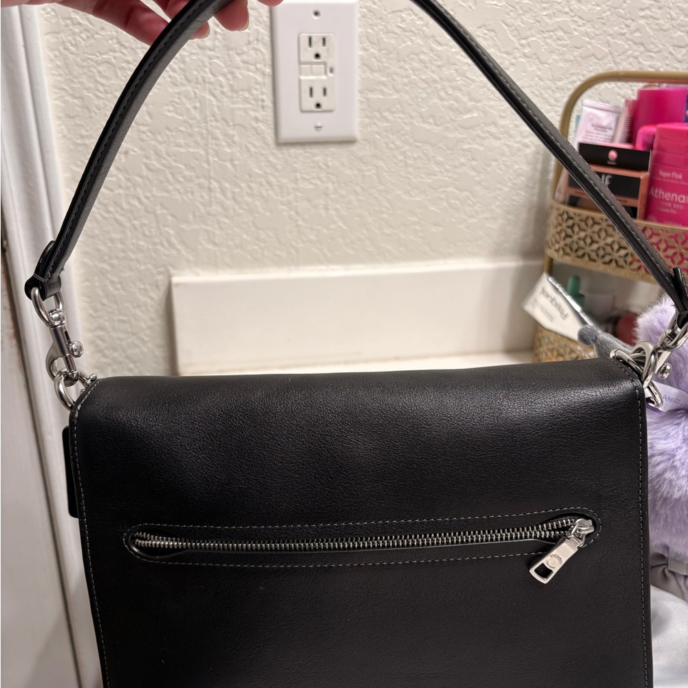 Coach Black Soft tabby with chain - Picture 3 of 5